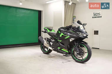 Спортбайк Kawasaki Ninja 400 2019 в 