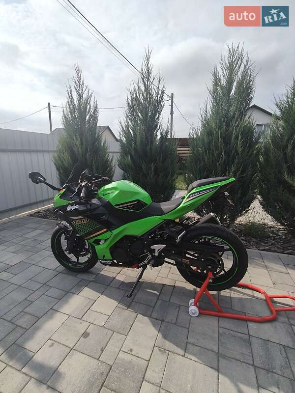 Спортбайк Kawasaki Ninja 400 2020 в Берёзовке