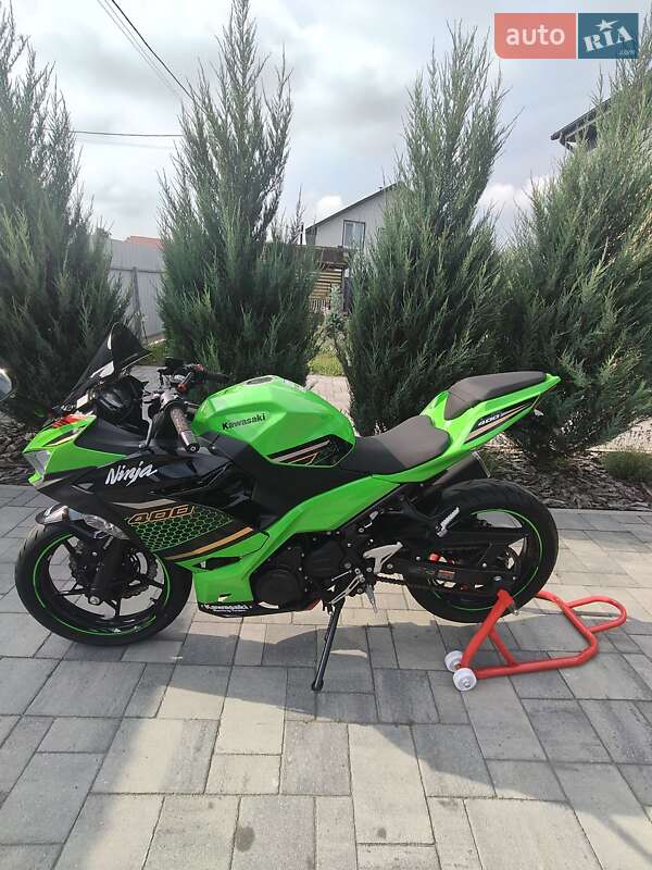 Спортбайк Kawasaki Ninja 400 2020 в Берёзовке