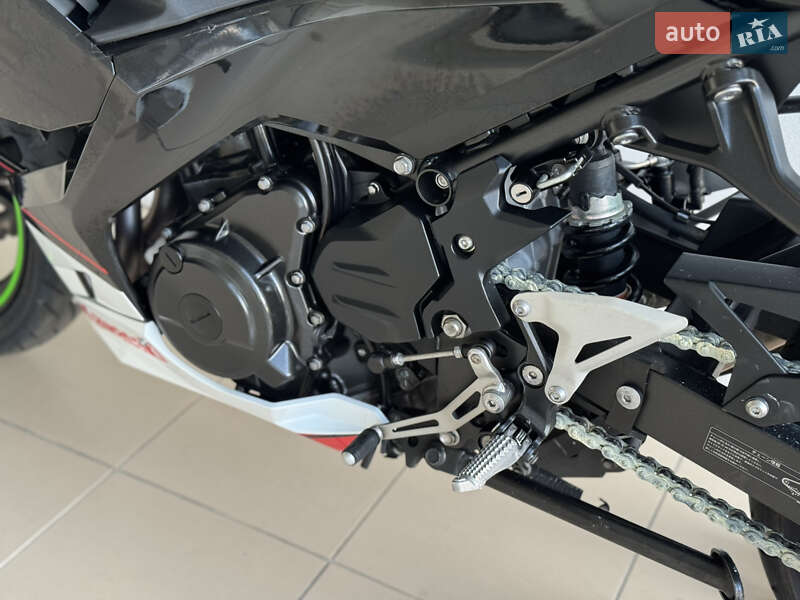 Спортбайк Kawasaki Ninja 400 2022 в Києві
