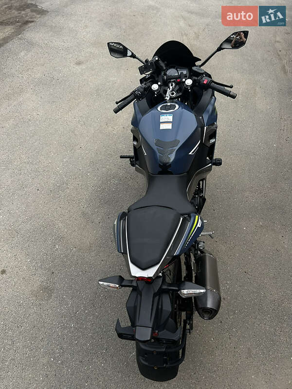 Спортбайк Kawasaki Ninja 400 2022 в Киеве