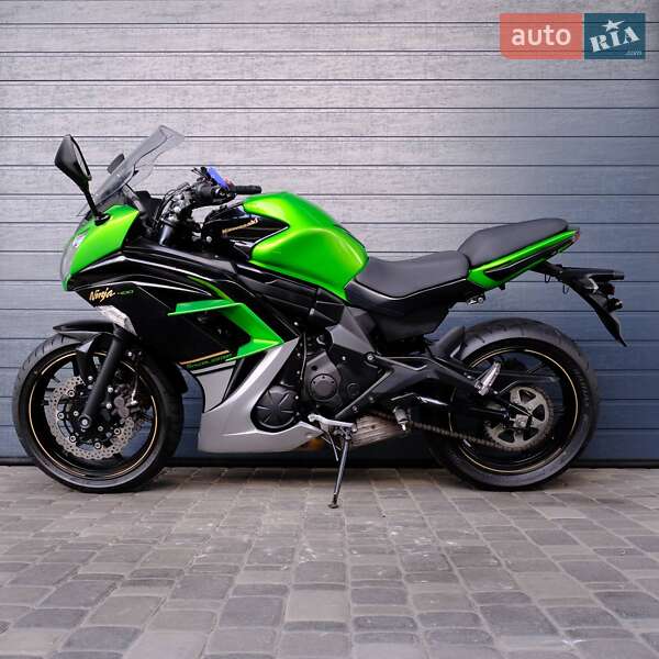 Мотоцикл Без обтекателей (Naked bike) Kawasaki Ninja 400 2013 в Белой Церкви