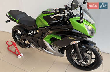Спортбайк Kawasaki Ninja 400 2016 в 