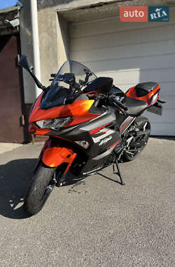 Мотоцикл Спорт-туризм Kawasaki Ninja 400 2018 в 
