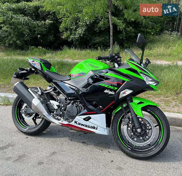 Kawasaki Ninja 400 2021