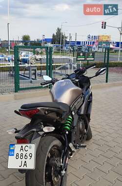 Спортбайк Kawasaki Ninja 400 2018 в 