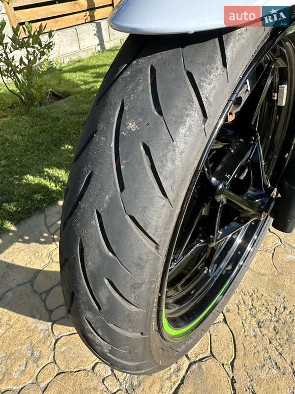 Спортбайк Kawasaki Ninja 400 2023 в Рівному
