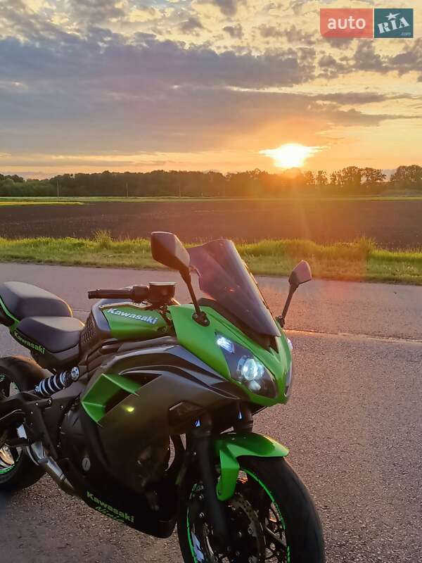 Спортбайк Kawasaki Ninja 400 2016 в Лохвице