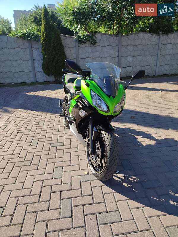 Мотоцикл Спорт-туризм Kawasaki Ninja 400 2014 в Запорожье