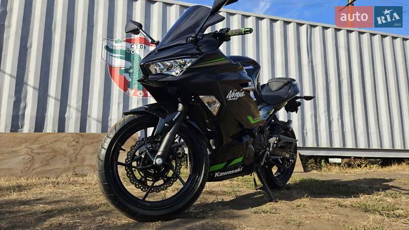 Спортбайк Kawasaki Ninja 400 2020 в Первомайске