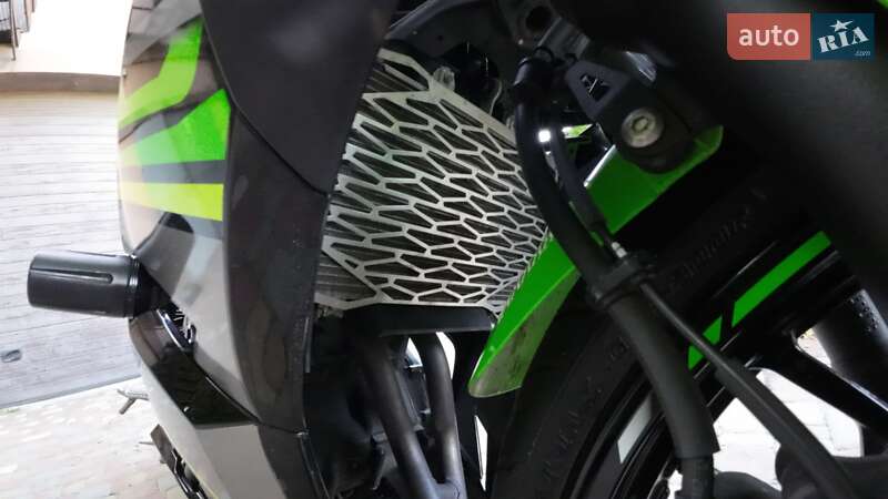 Спортбайк Kawasaki Ninja 400 2018 в Києві