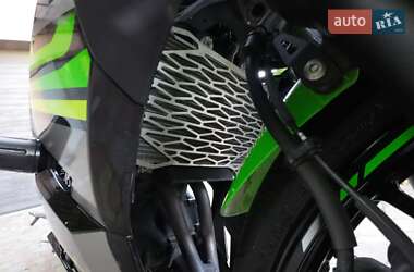 Спортбайк Kawasaki Ninja 400 2018 в  фото 2 Спортбайк Kawasaki Ninja 400 2018 в