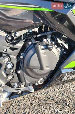 Спортбайк Kawasaki Ninja 400 2019 в 