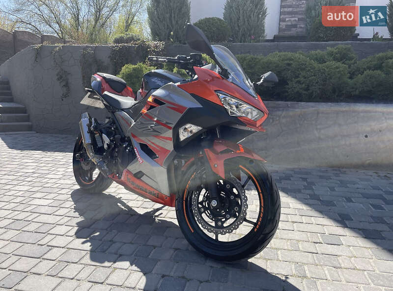 Мотоцикл Спорт-туризм Kawasaki Ninja 400 2017 в Днепре
