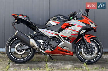 Спортбайк Kawasaki Ninja 400 2019 в 