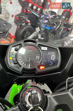 Спортбайк Kawasaki Ninja 400 2018 в 