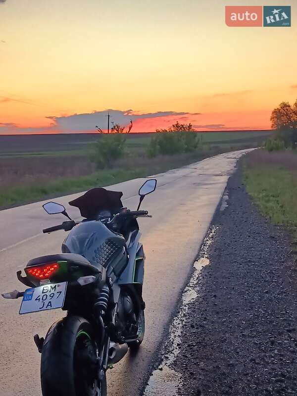 Спортбайк Kawasaki Ninja 400 2016 в Лохвице