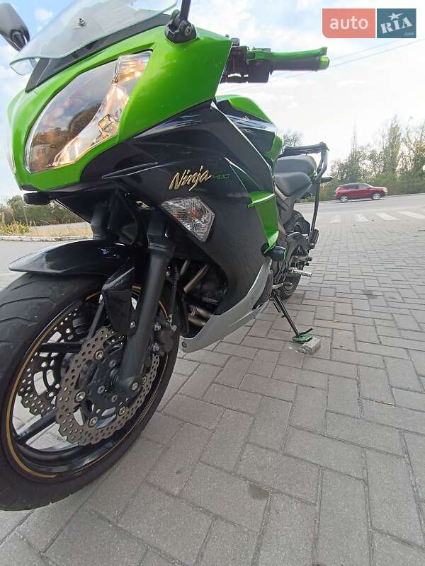 Мотоцикл Спорт-туризм Kawasaki Ninja 400 2014 в Запоріжжі