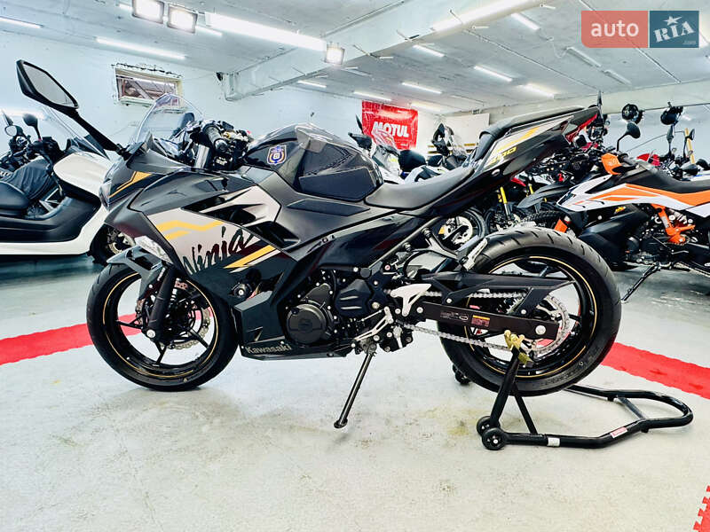 Спортбайк Kawasaki Ninja 400 2019 в Одессе