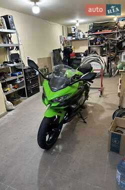 Мотоцикл Спорт-туризм Kawasaki Ninja 400 2020 в Івано-Франківську