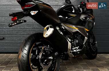 Мотоцикл Без обтекателей (Naked bike) Kawasaki Ninja 400 2022 в  фото 5 Мотоцикл Без обтекателей (Naked bike) Kawasaki Ninja 400 2022 в