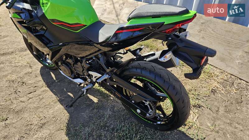 Спортбайк Kawasaki Ninja 400 2021 в Первомайську