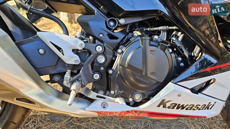 Спортбайк Kawasaki Ninja 400 2021 в Первомайську