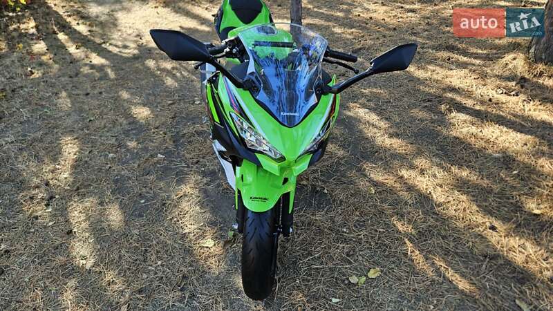 Спортбайк Kawasaki Ninja 400 2021 в Первомайську