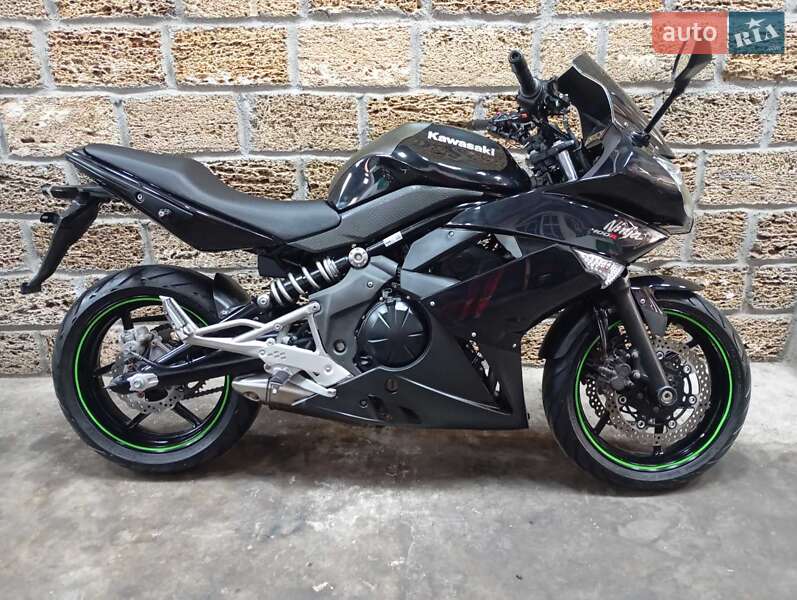 Kawasaki Ninja 400 2010