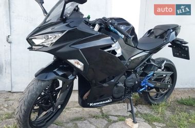 Спортбайк Kawasaki Ninja 400 2018 в Бурштині