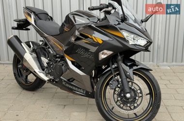 Мотоцикл Спорт-туризм Kawasaki Ninja 400 2022 в Луцке