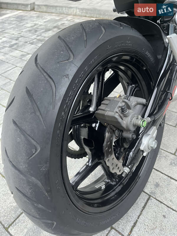 Мотоцикл Спорт-туризм Kawasaki Ninja 400R 2011 в Стрые