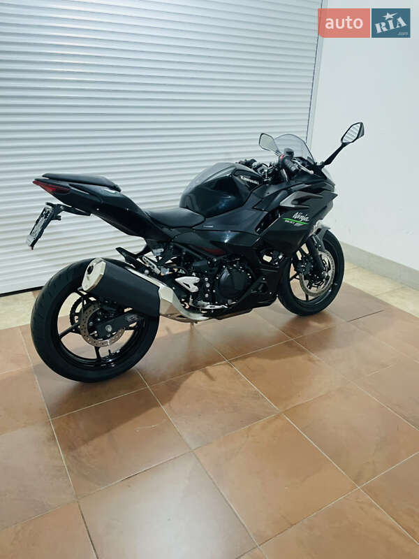 Спортбайк Kawasaki Ninja 500 2024 в Києві