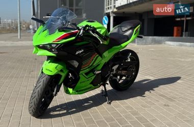 Спортбайк Kawasaki Ninja 500 2024 в Киеве