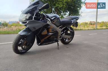 Спортбайк Kawasaki Ninja 600 ZX-6R 2001 в 