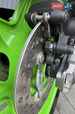 Спортбайк Kawasaki Ninja 600 ZX-6R 2024 в 