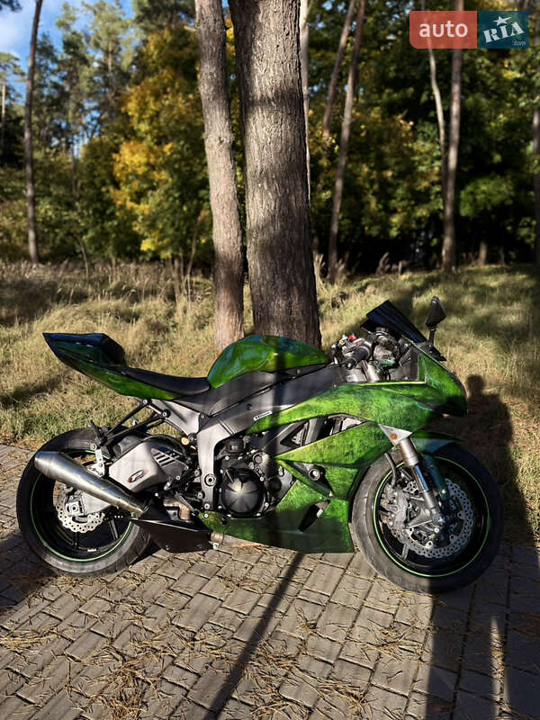 Спортбайк Kawasaki Ninja 600 ZX-6R 2010 в Києві фото 4 Спортбайк Kawasaki Ninja 600 ZX-6R 2010 в Києві