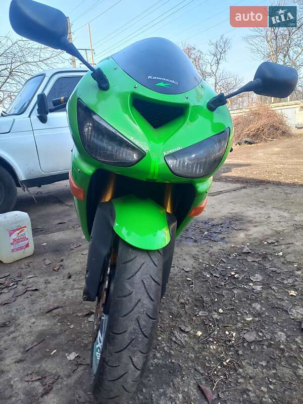 Спортбайк Kawasaki Ninja 636 ZX-6R 2005 в Лозовой