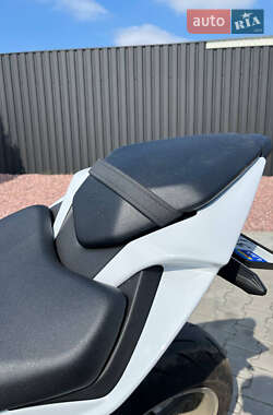 Спортбайк Kawasaki Ninja 636 ZX-6R 2023 в 