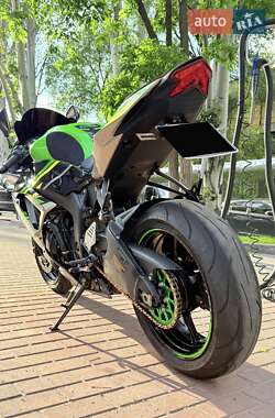 Спортбайк Kawasaki Ninja 636 ZX-6R 2017 в 