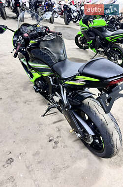 Спортбайк Kawasaki Ninja 636 ZX-6R 2015 в 