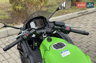 Мотоцикл Спорт-туризм Kawasaki Ninja 650 2022 в 