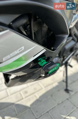 Мотоцикл Спорт-туризм Kawasaki Ninja 650 2019 в 