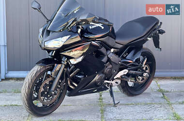Спортбайк Kawasaki Ninja 650R 2011 в 
