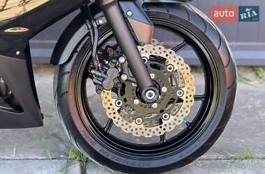 Спортбайк Kawasaki Ninja 650R 2011 в 