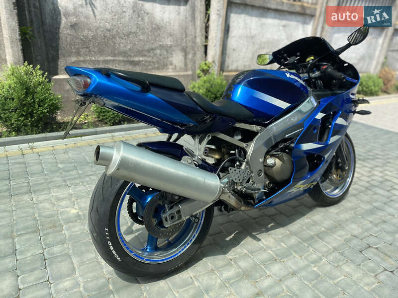 Спортбайк Kawasaki Ninja ZX-6R 2002 в Виннице