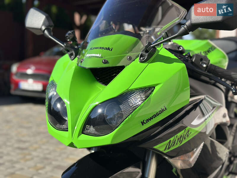 Спортбайк Kawasaki Ninja ZX-6R 2010 в Львове