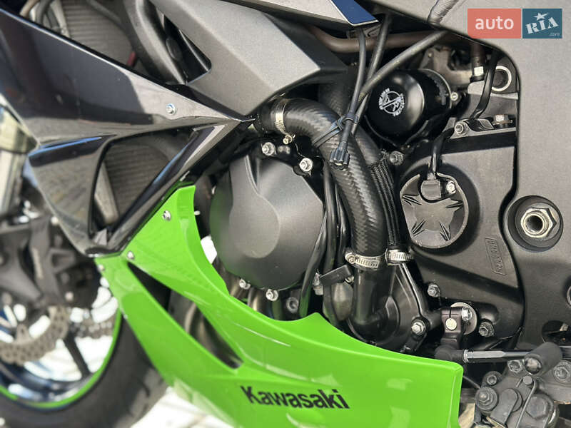 Спортбайк Kawasaki Ninja ZX-6R 2010 в Львове