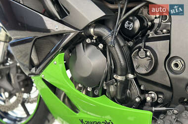 Спортбайк Kawasaki Ninja ZX-6R 2010 в 