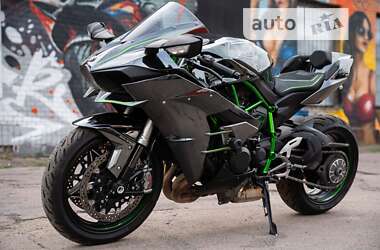 Спортбайк Kawasaki Ninja 2015 в Киеве